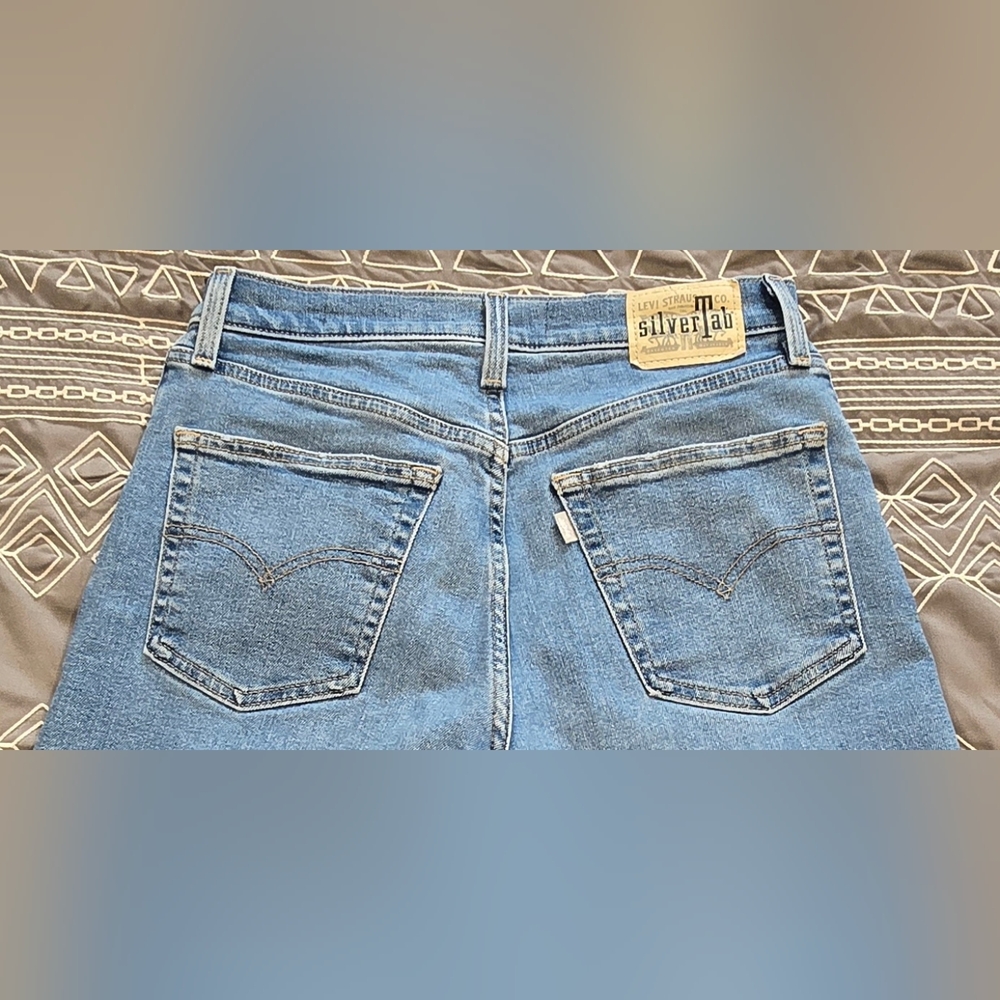 Levi SilverTab Mom Distressed Jeans Size 29 - Picture 4 of 9